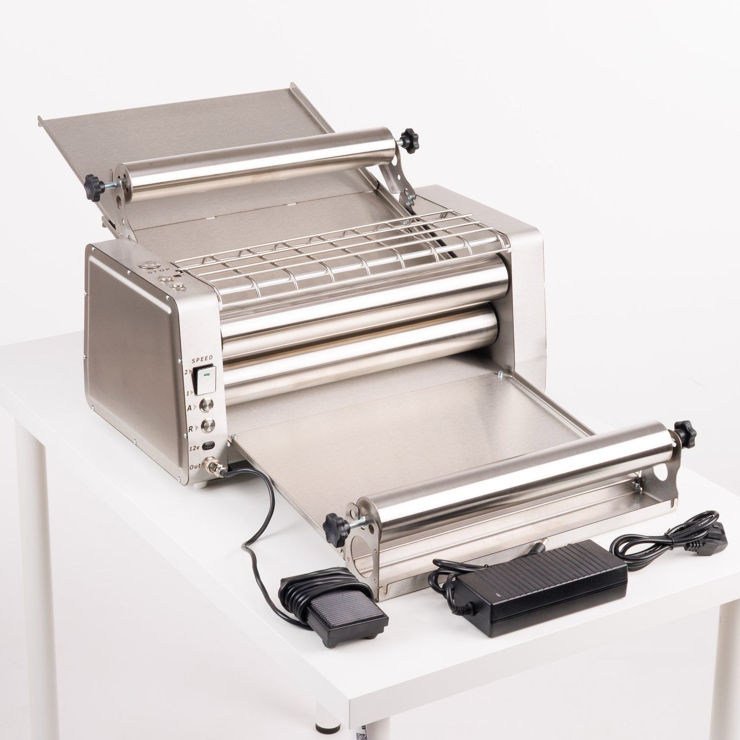 Laminadora de masa eléctrica FARINA PRIMA E400/E500 con rodillos adicionales